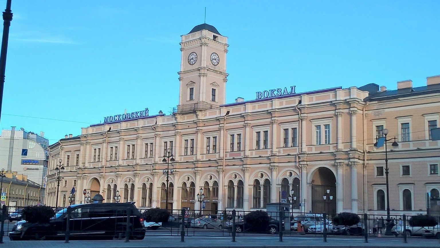 здание московского вокзала